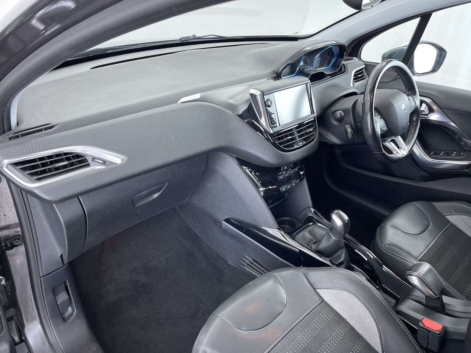 Used Peugeot 2008 2016 for sale - 77022493: Photo 32