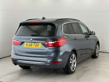 Used BMW 2 Series 2018 for sale - 77655534: Photo
