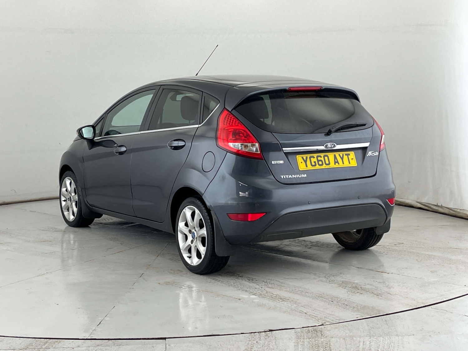 Used Ford Fiesta 2010 for sale - 77166032: Photo 4