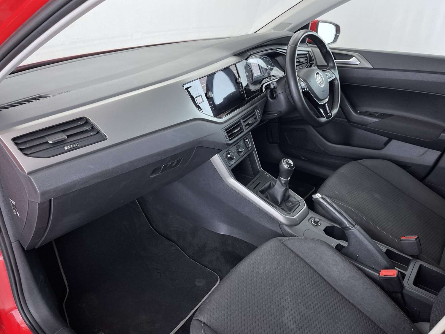 Used Volkswagen Polo 2018 for sale - 76509334: Photo 32