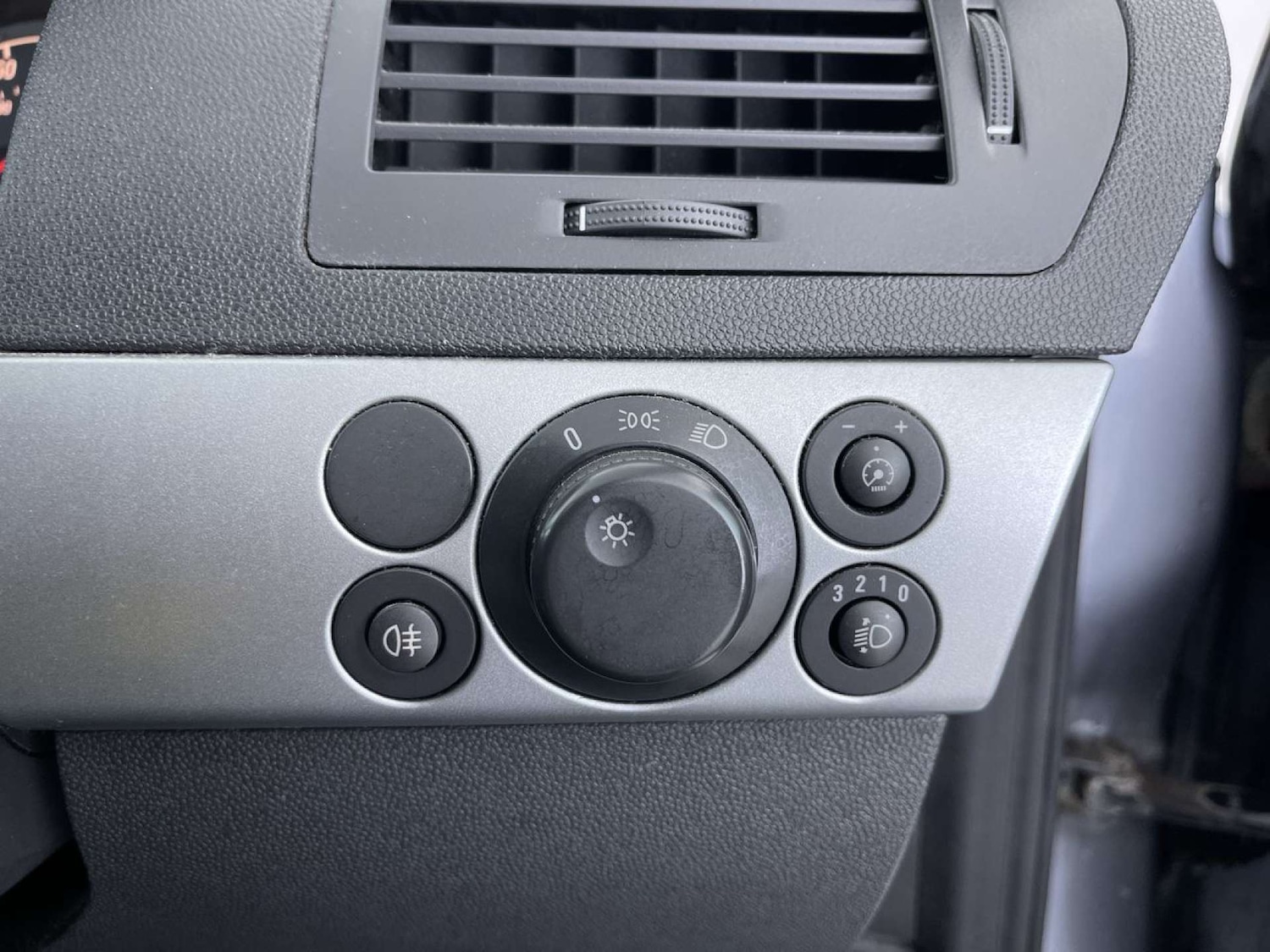 Used Vauxhall Astra 2009 for sale - 76477412: Photo 46