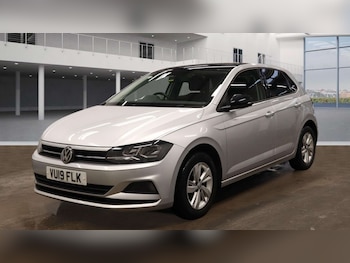 Used Volkswagen Polo 2019 for sale - 76905277: Photo