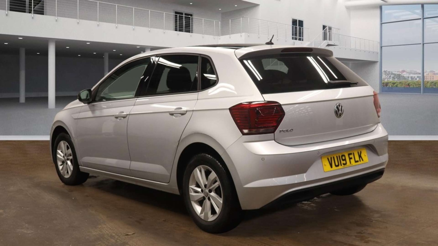 Used Volkswagen Polo 2019 for sale - 76905277: Photo 3