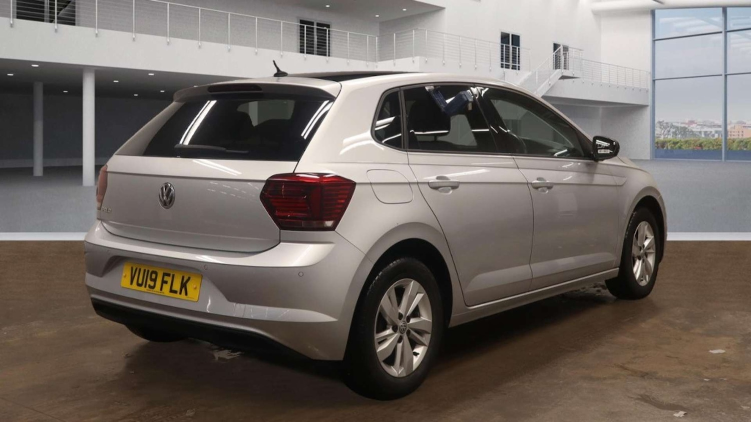 Used Volkswagen Polo 2019 for sale - 76905277: Photo 4