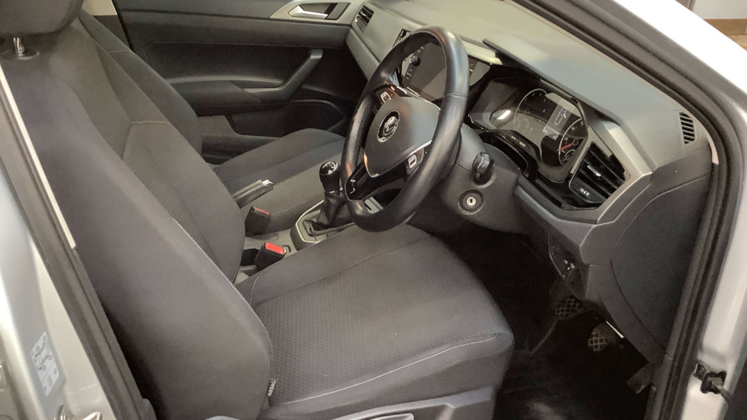 Used Volkswagen Polo 2019 for sale - 76905277: Photo 9