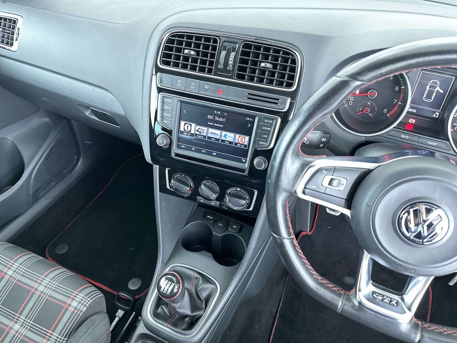 Used Volkswagen Polo 2016 for sale - 78066691: Photo 37