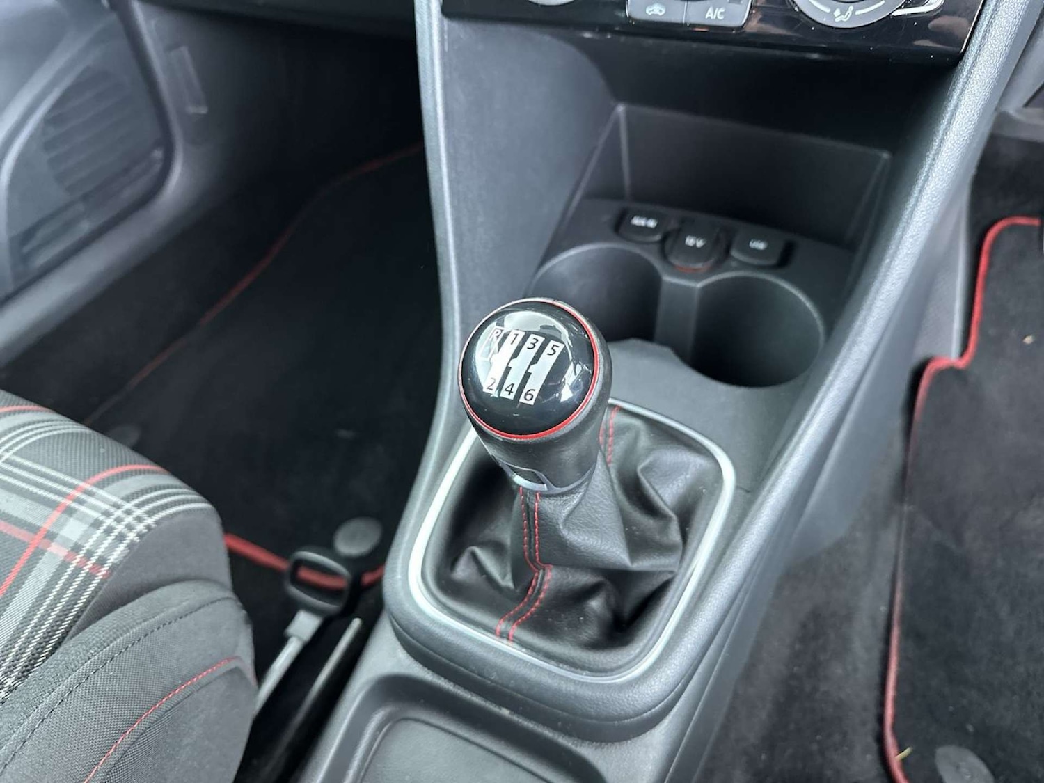 Used Volkswagen Polo 2016 for sale - 78066691: Photo 39