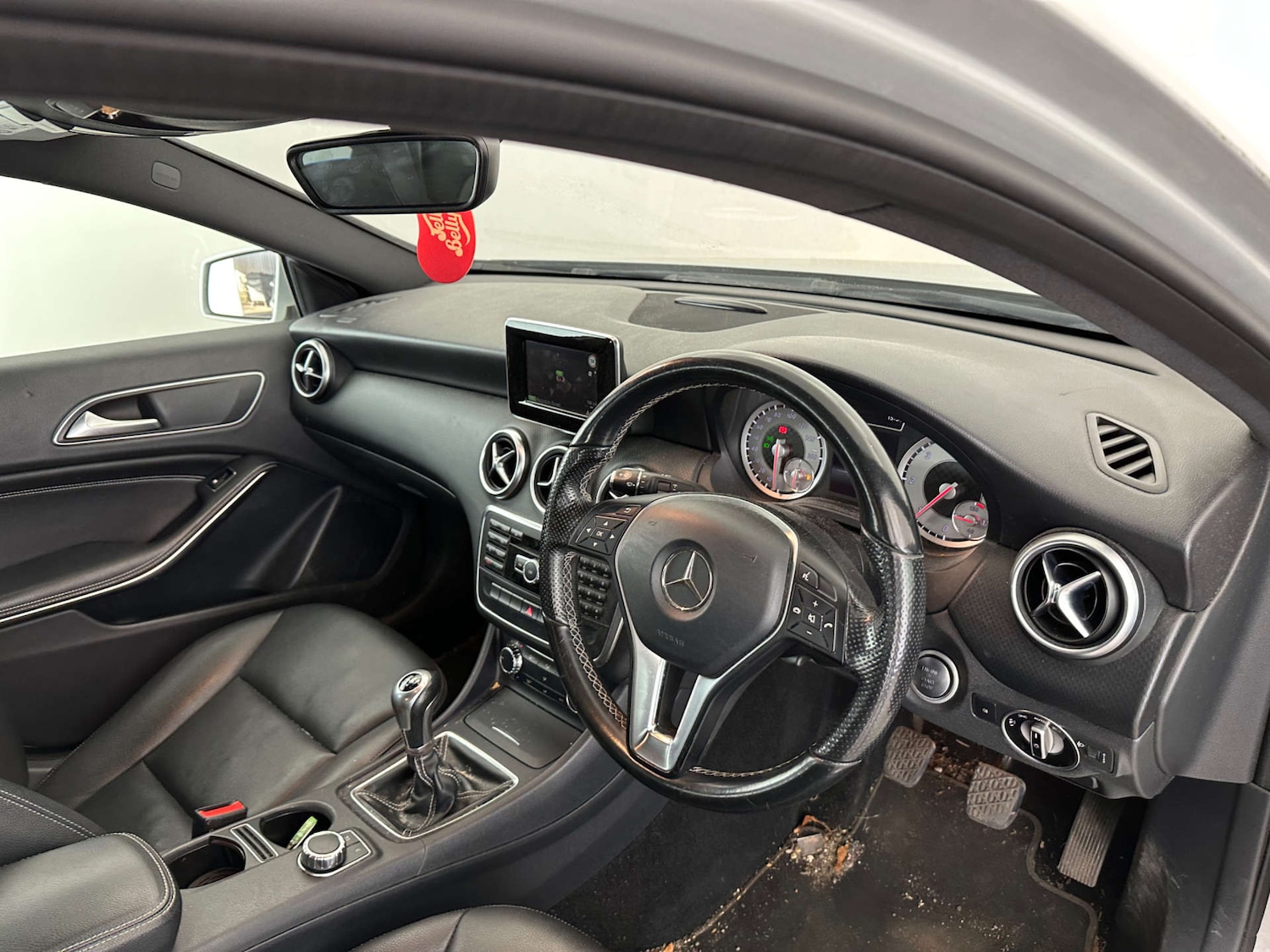 Used Mercedes-Benz A-Class 2015 for sale - 77774311: Photo 11