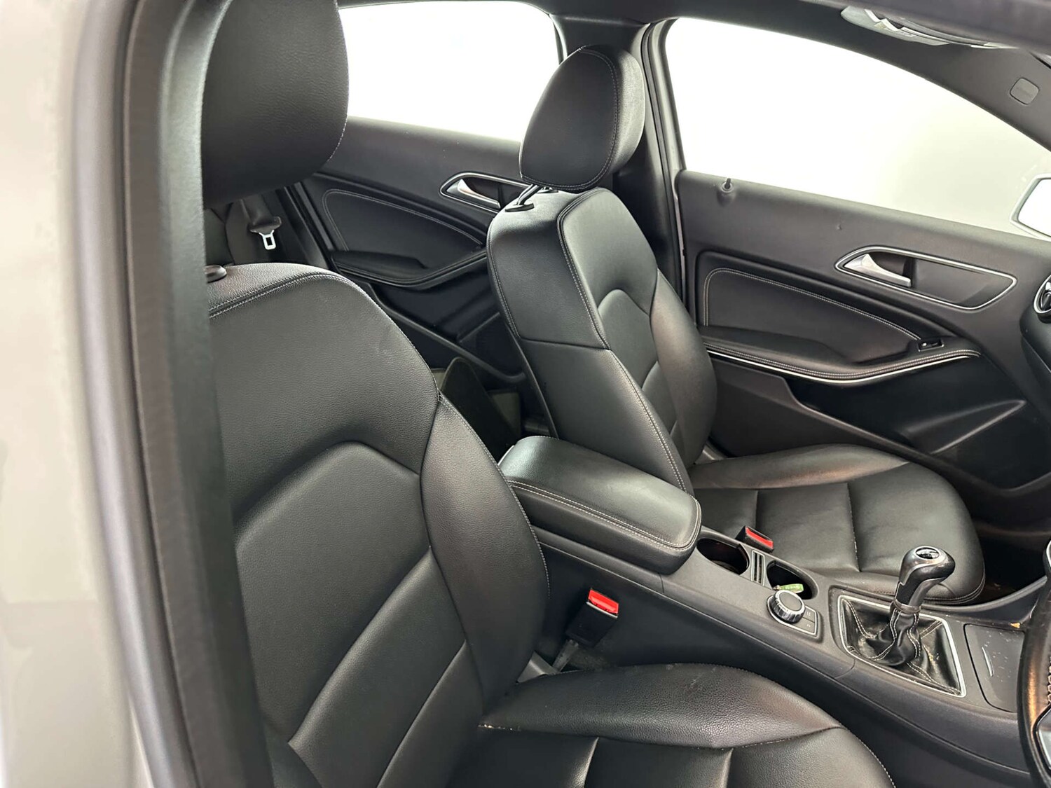 Used Mercedes-Benz A-Class 2015 for sale - 77774311: Photo 9