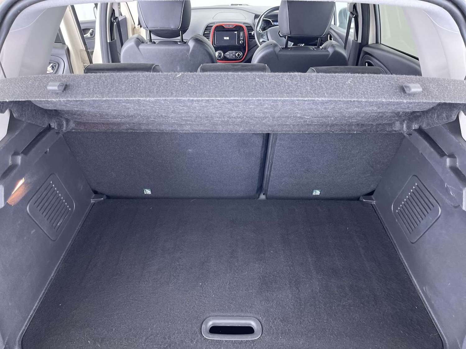 Used Renault Captur 2016 for sale - 77168070: Photo 10