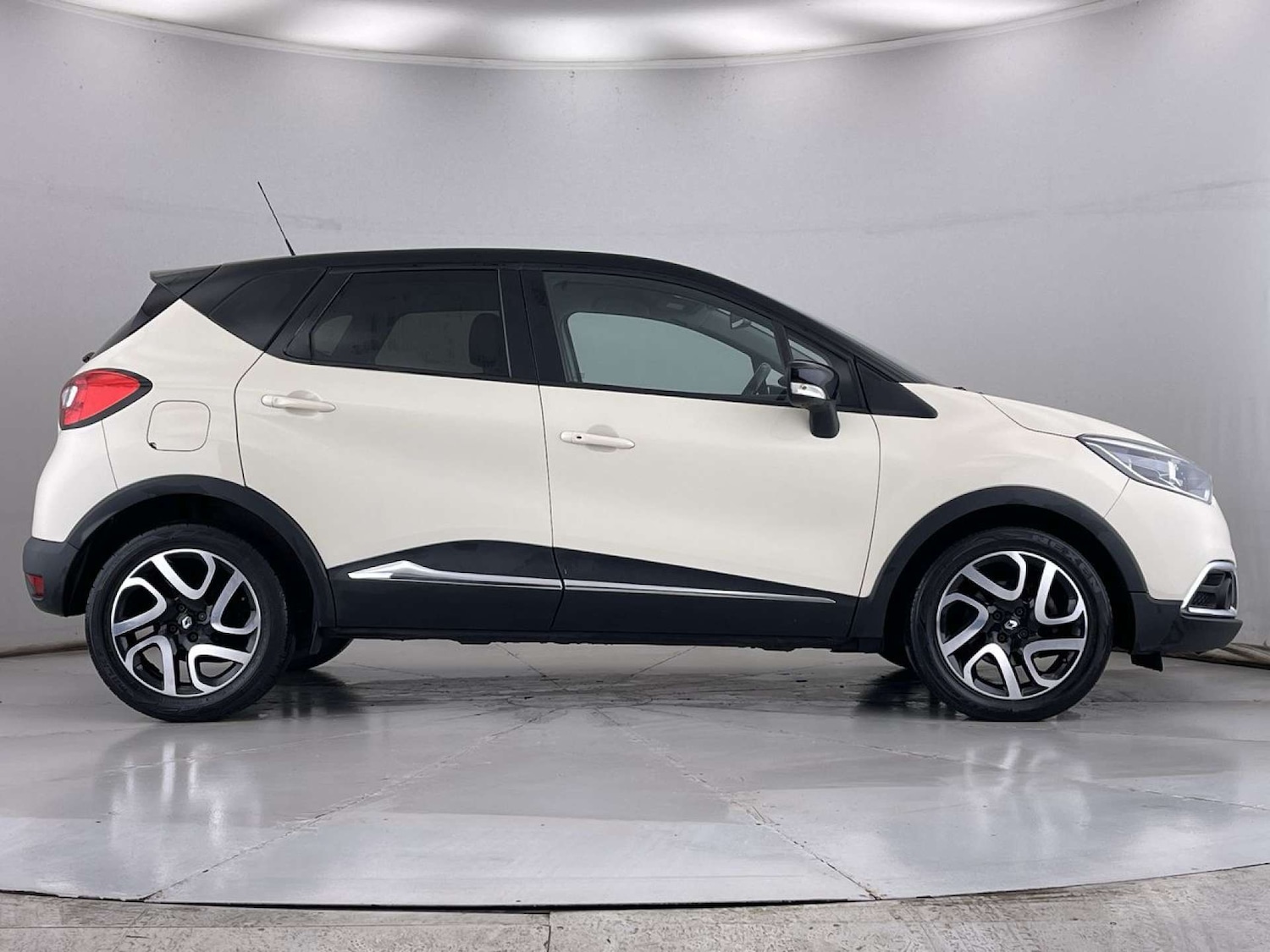 Used Renault Captur 2016 for sale - 77168070: Photo 15