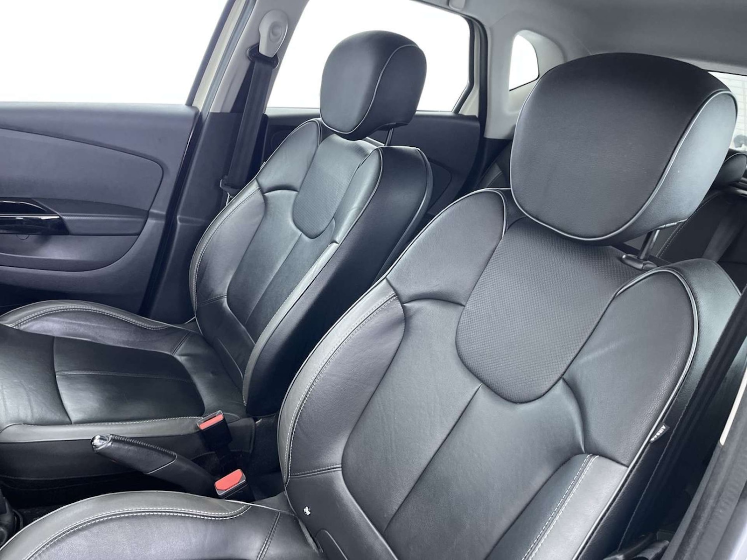 Used Renault Captur 2016 for sale - 77168070: Photo 31