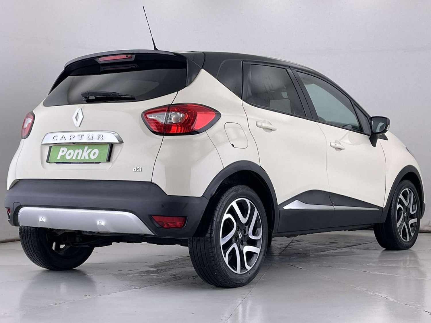 Used Renault Captur 2016 for sale - 77168070: Photo 5