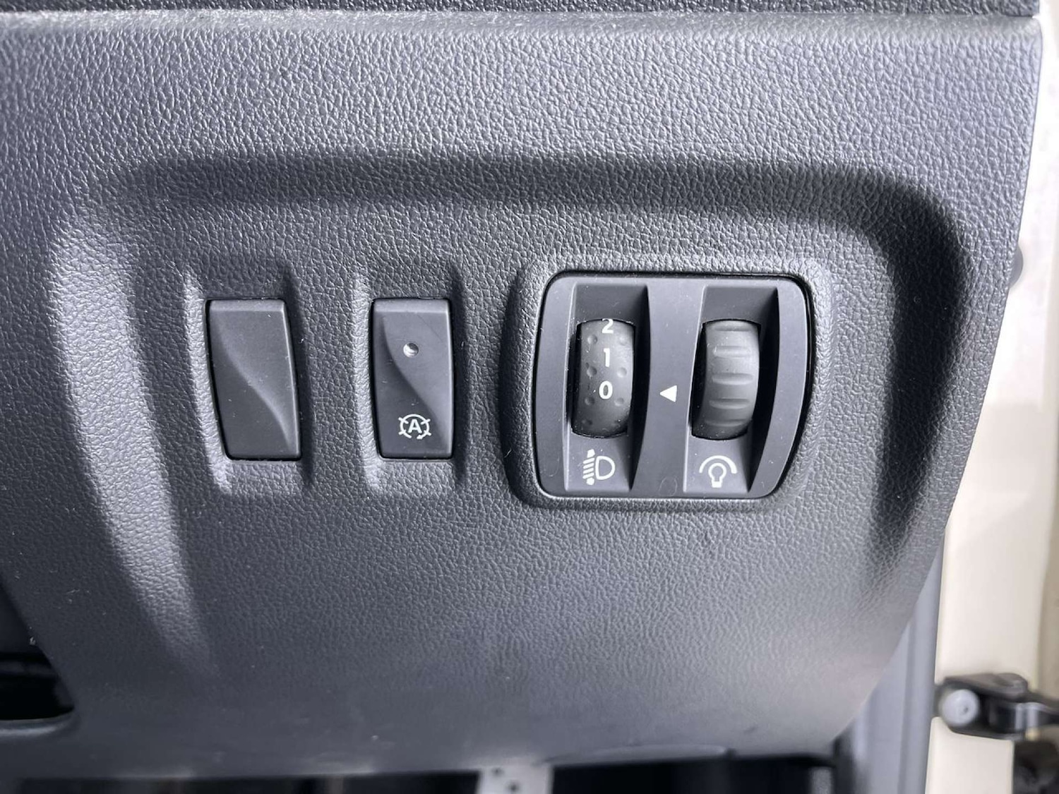 Used Renault Captur 2016 for sale - 77168070: Photo 50