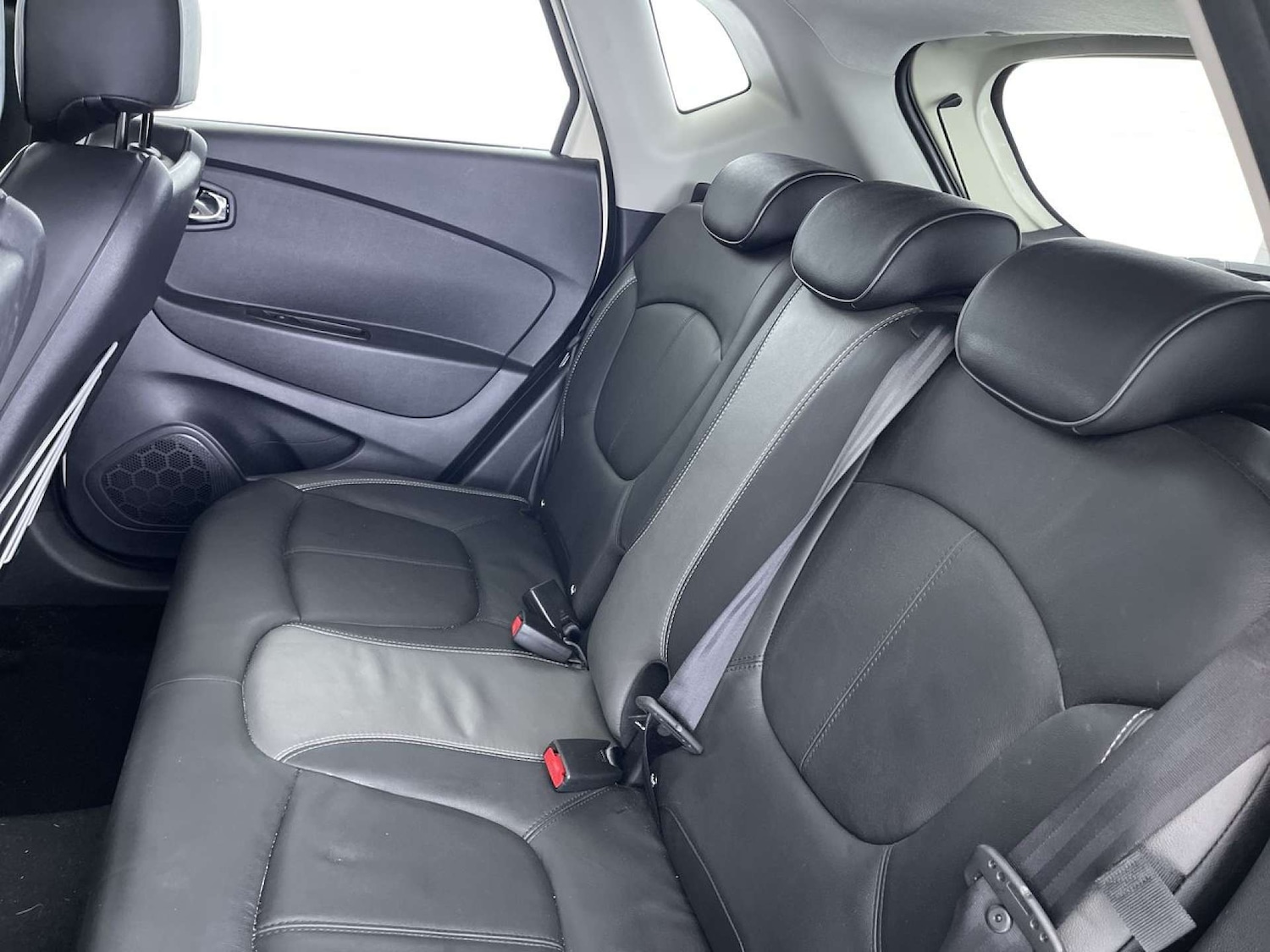 Used Renault Captur 2016 for sale - 77168070: Photo 9