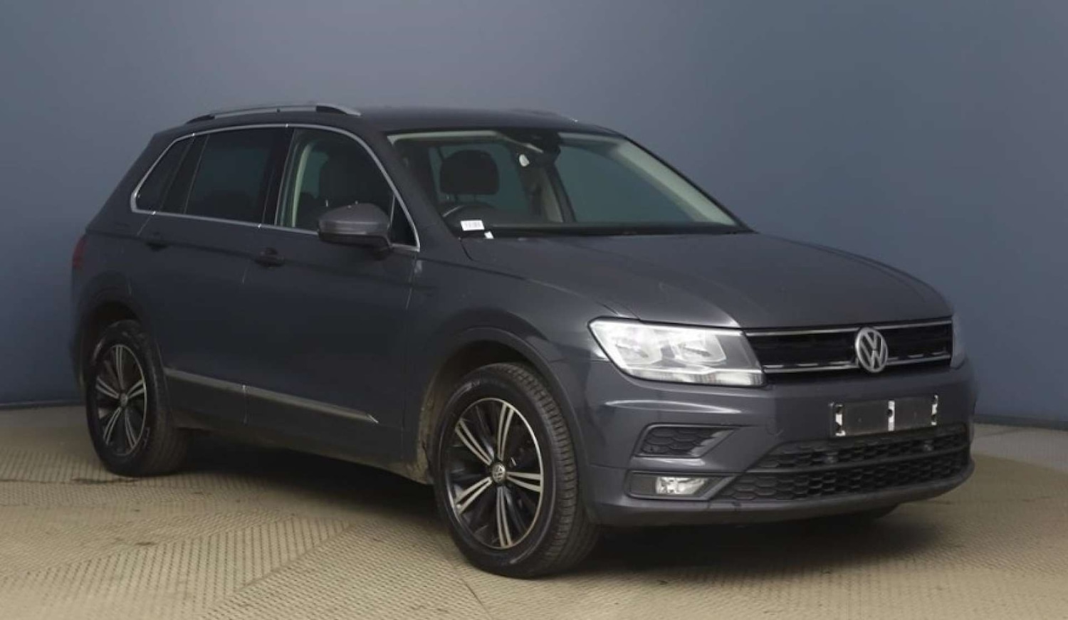 Used Volkswagen Tiguan 2017 for sale - 76735784: Photo 1