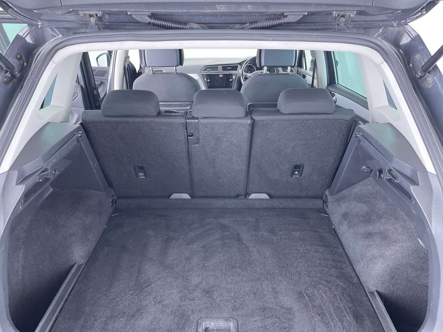 Used Volkswagen Tiguan 2017 for sale - 76735784: Photo 10