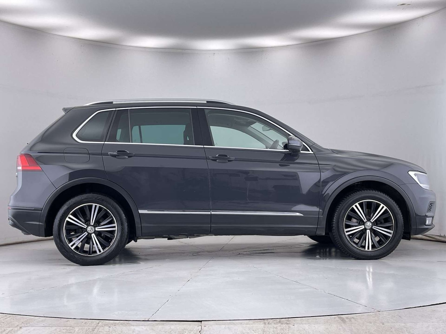 Used Volkswagen Tiguan 2017 for sale - 76735784: Photo 15