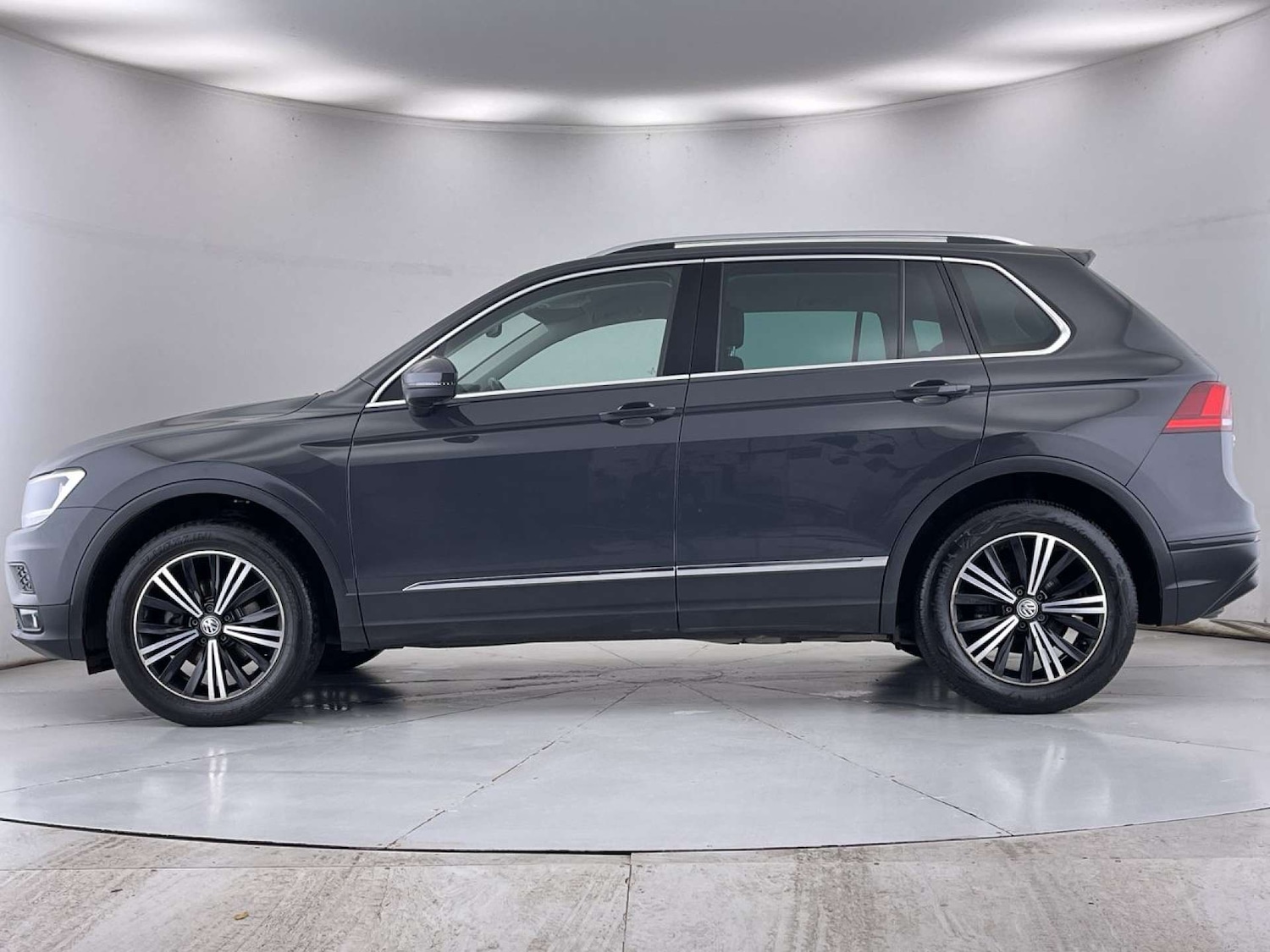 Used Volkswagen Tiguan 2017 for sale - 76735784: Photo 16