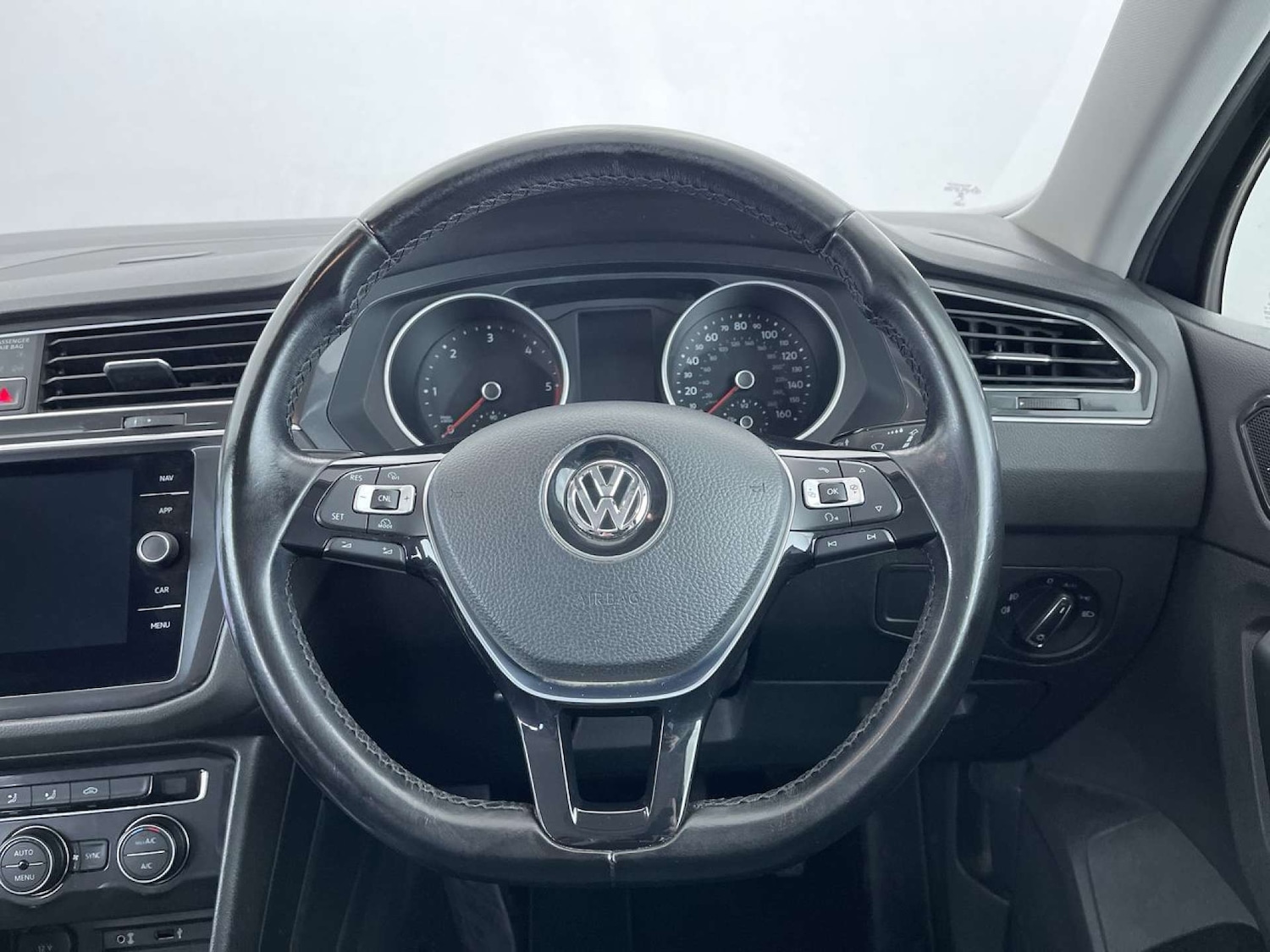 Used Volkswagen Tiguan 2017 for sale - 76735784: Photo 36