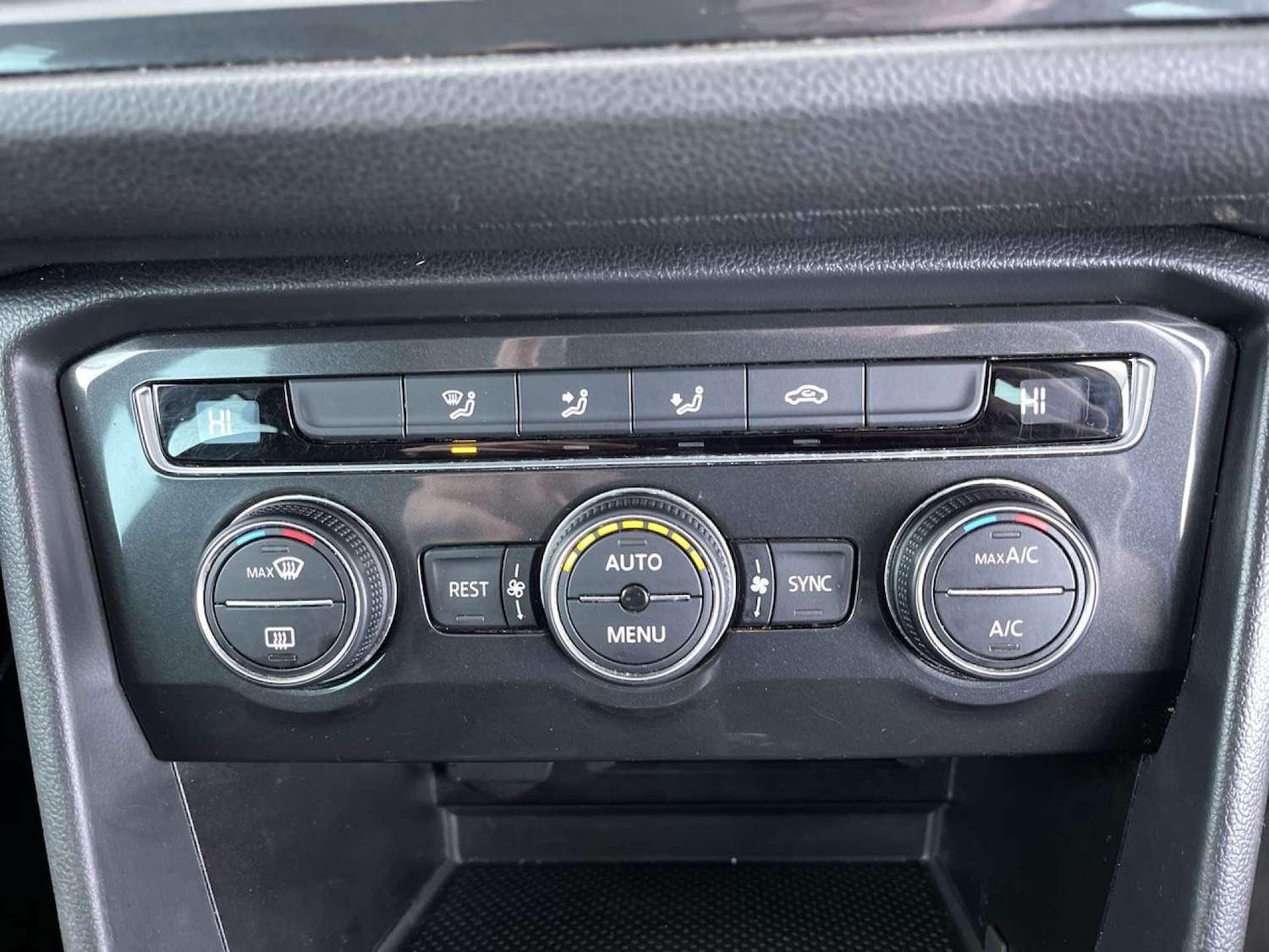 Used Volkswagen Tiguan 2017 for sale - 76735784: Photo 45