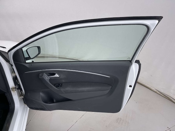 Used Volkswagen Polo 2016 for sale - 76005168: Photo 28