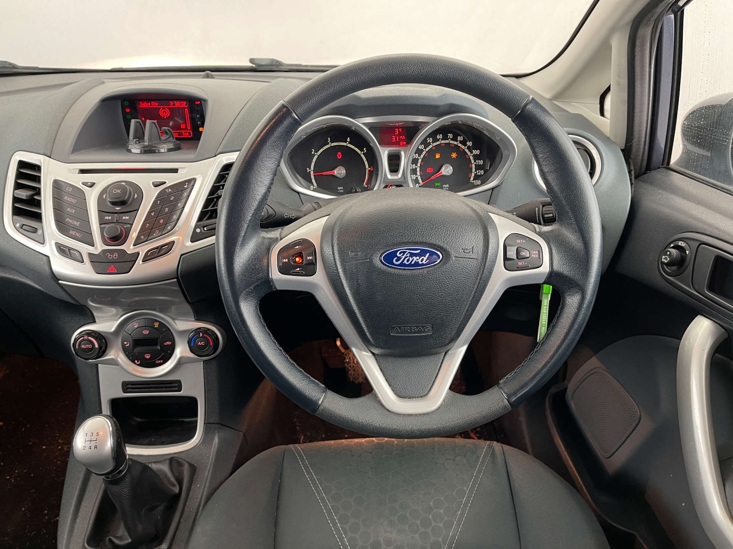 Used Ford Fiesta 2009 for sale - 77166030: Photo 10