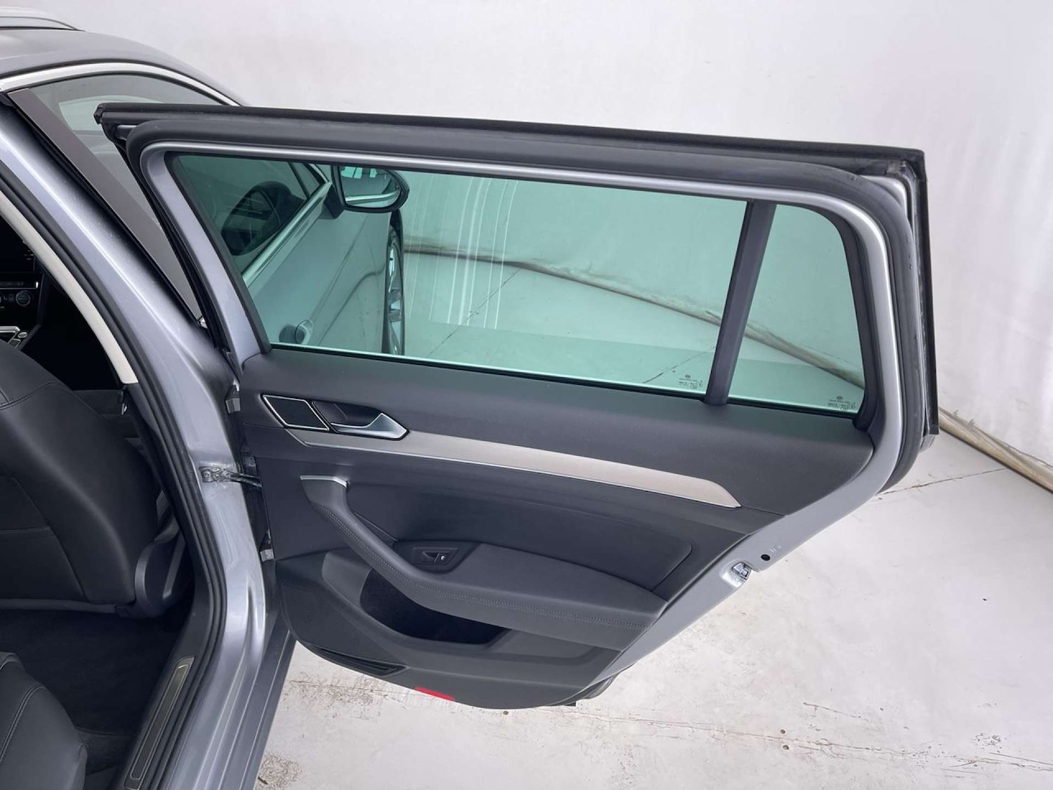 Used Volkswagen Passat 2018 for sale - 76469536: Photo 30