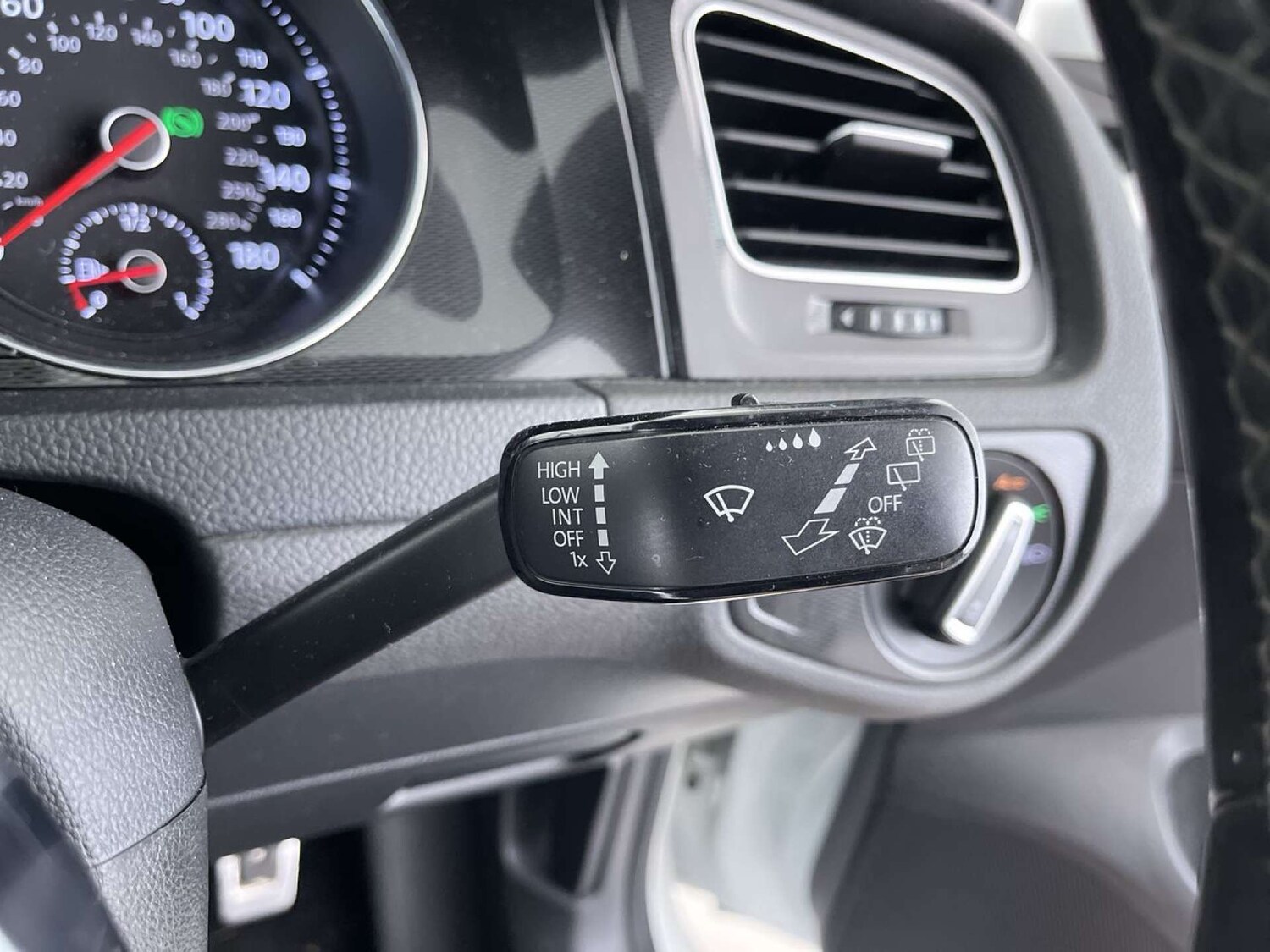 Used Volkswagen Golf 2016 for sale - 76118382: Photo 55