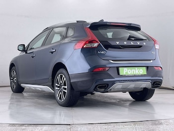 Used Volvo V40 2016 for sale - 78315997: Photo