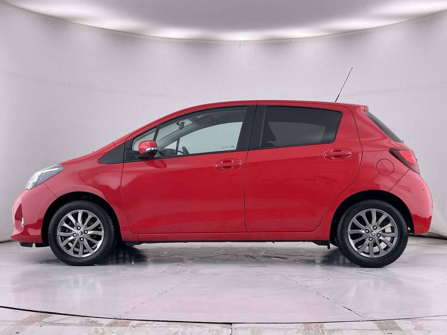 Used Toyota Yaris 2016 for sale - 77072198: Photo 16