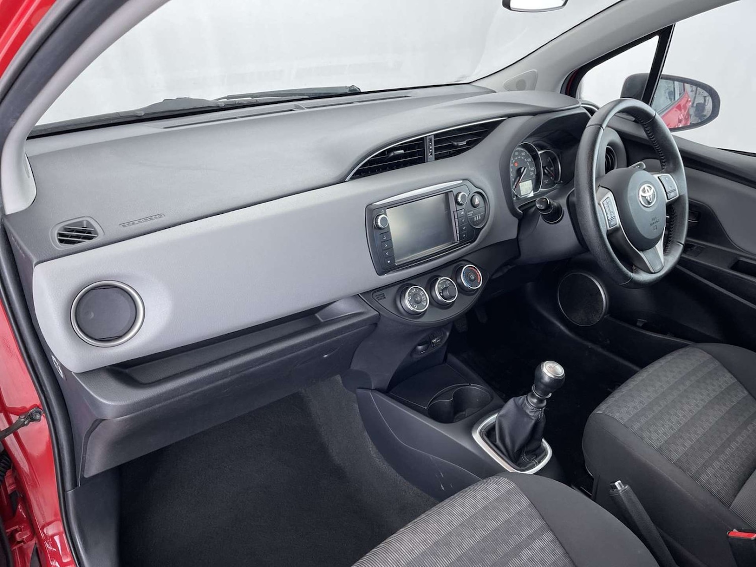 Used Toyota Yaris 2016 for sale - 77072198: Photo 32