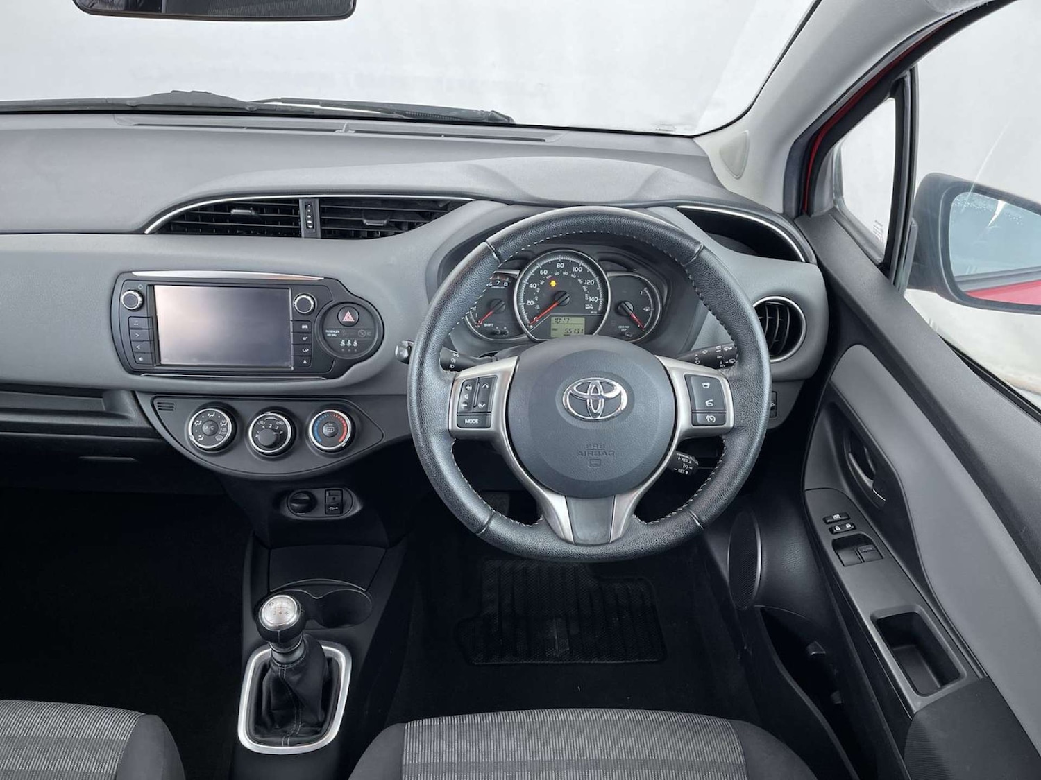 Used Toyota Yaris 2016 for sale - 77072198: Photo 35