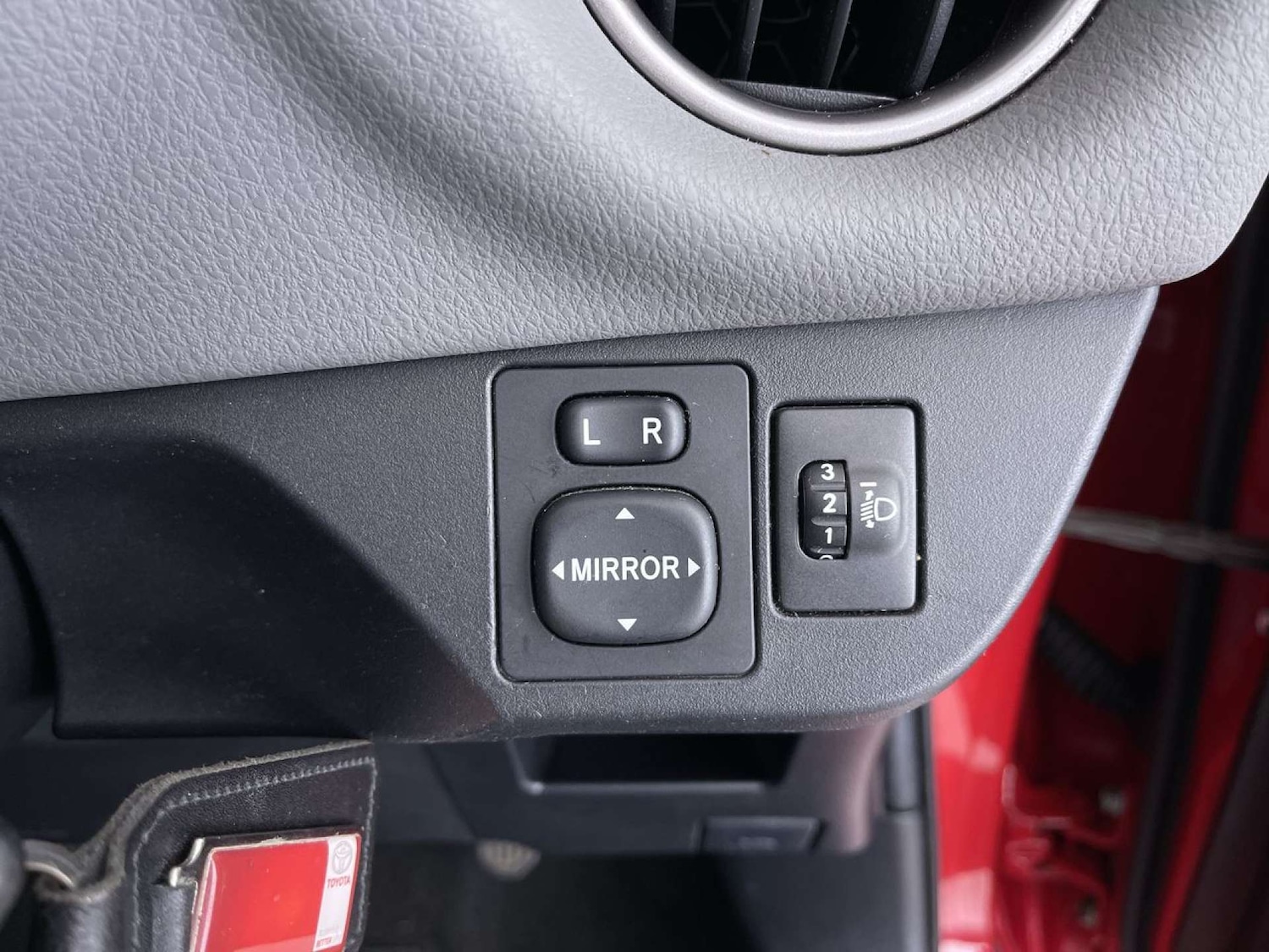 Used Toyota Yaris 2016 for sale - 77072198: Photo 48