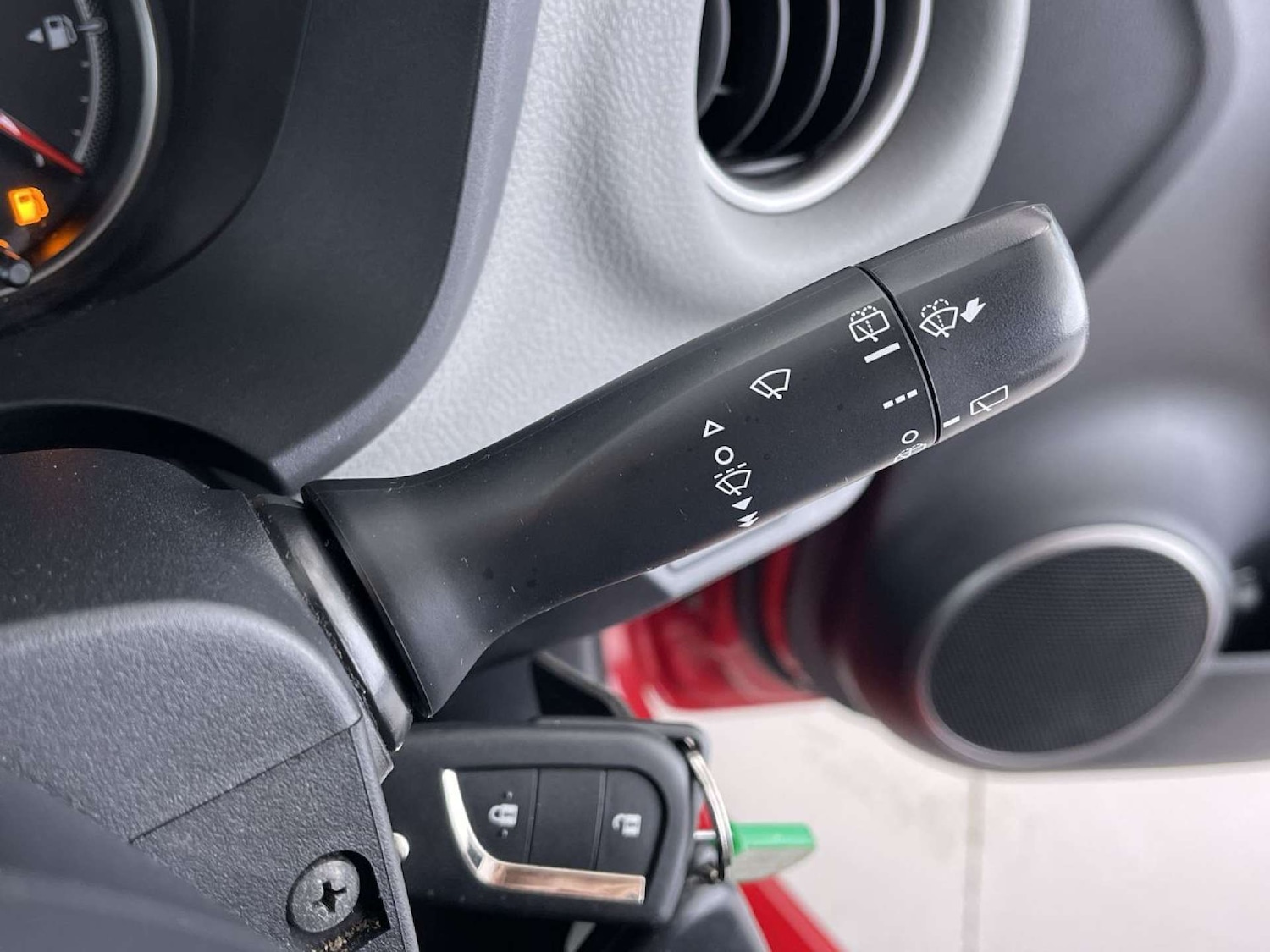 Used Toyota Yaris 2016 for sale - 77072198: Photo 53