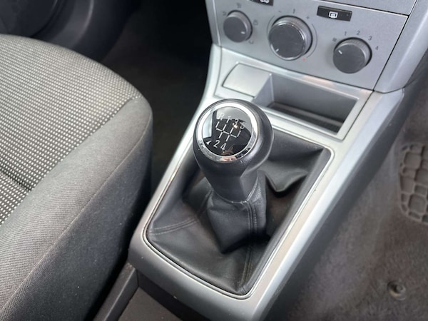 Used Vauxhall Astra 2009 for sale - 76305787: Photo 44