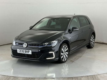 Used Volkswagen Golf 2018 for sale - 77621854: Photo