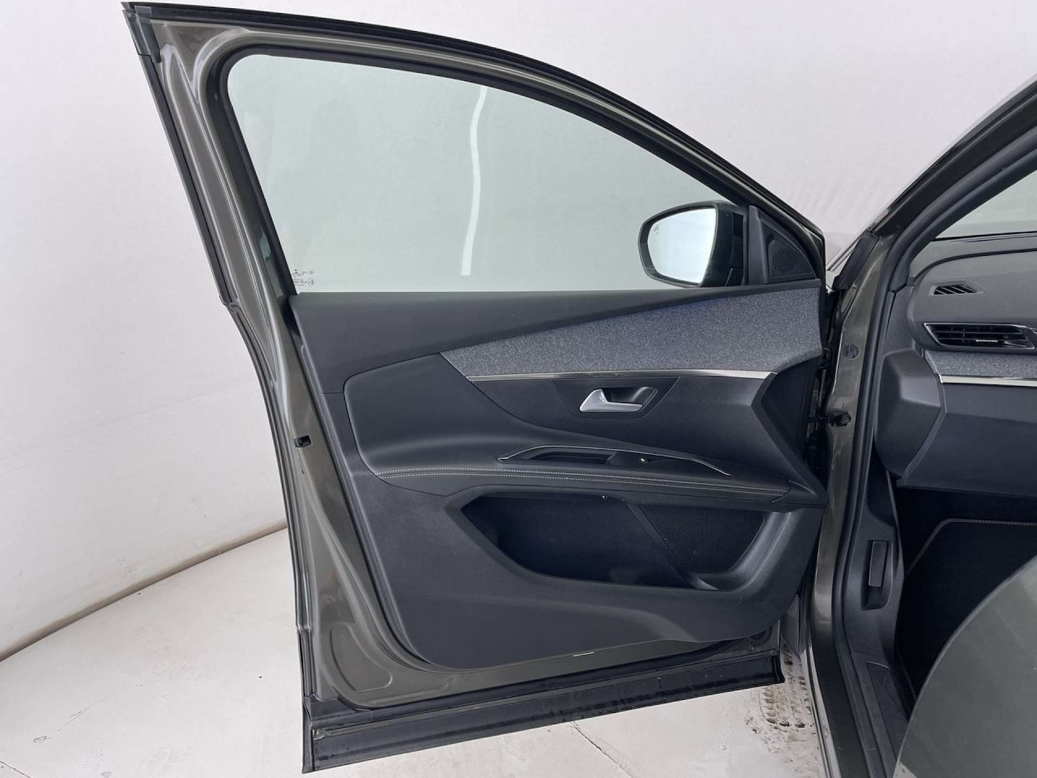 Used Peugeot 5008 2020 for sale - 77357564: Photo 27