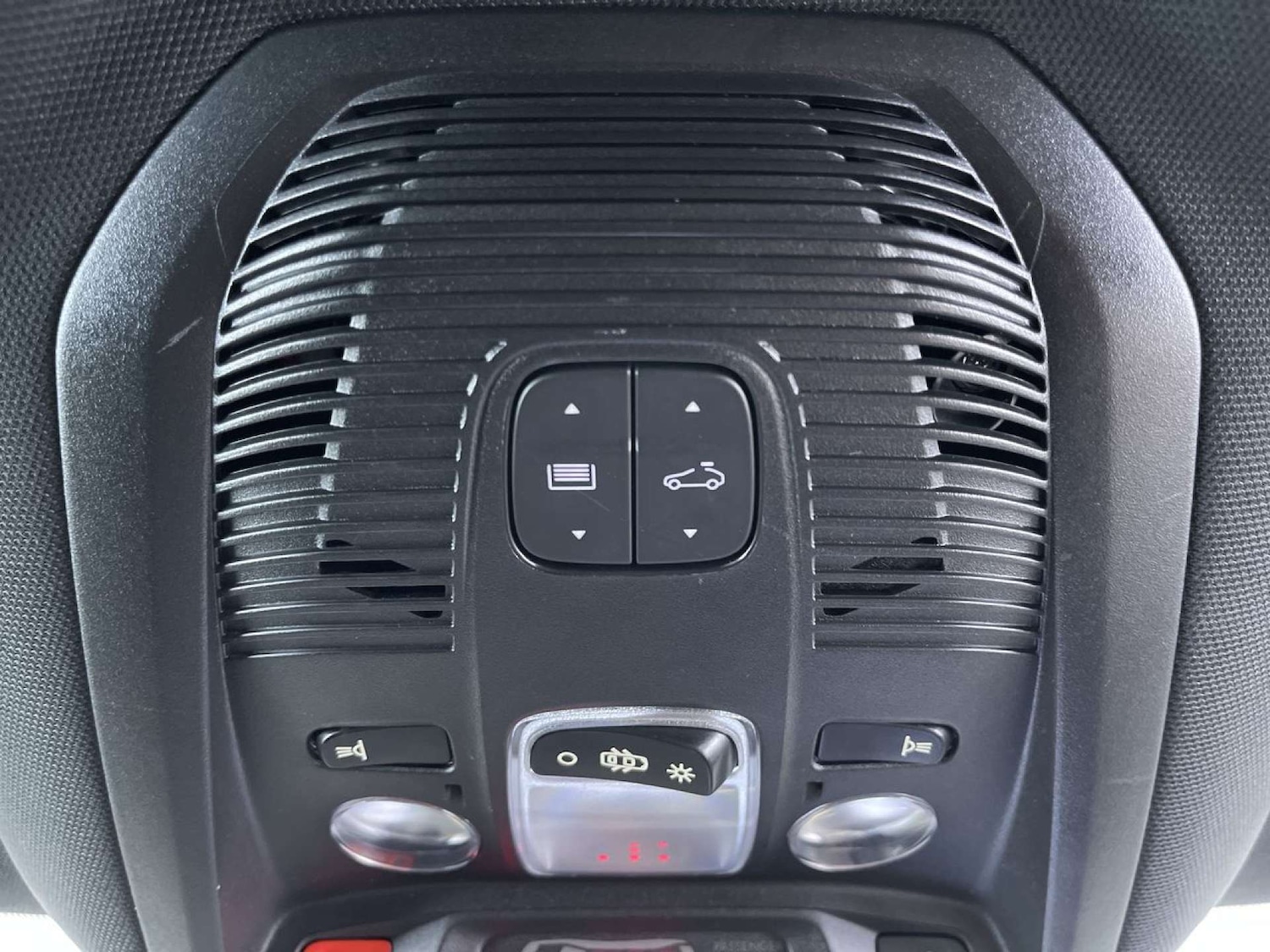 Used Peugeot 5008 2020 for sale - 77357564: Photo 52