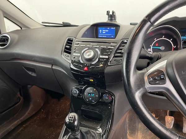 Used Ford Fiesta 2014 for sale - 76243996: Photo 12