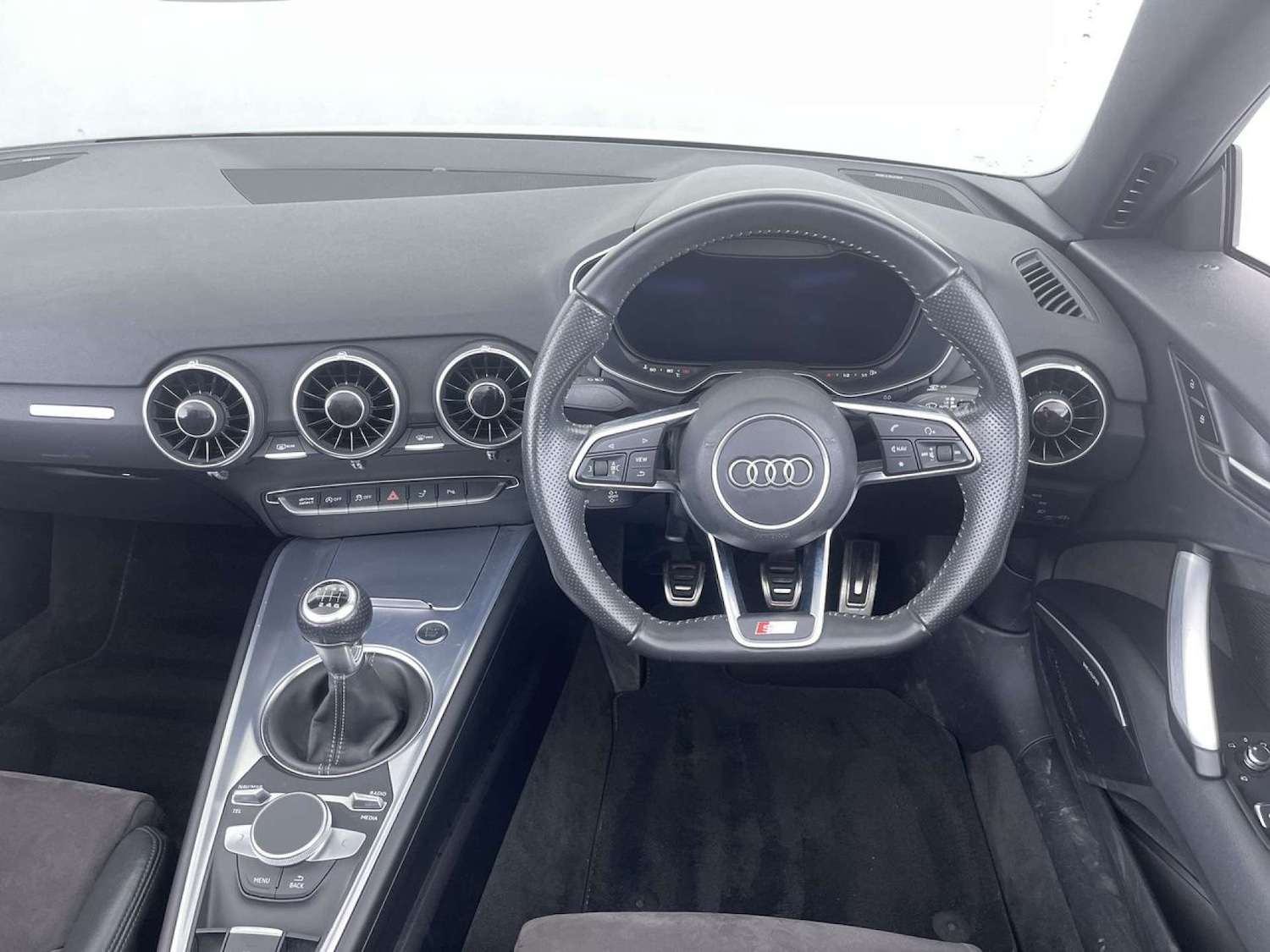 Used Audi TT 2017 for sale - 77368205: Photo 32
