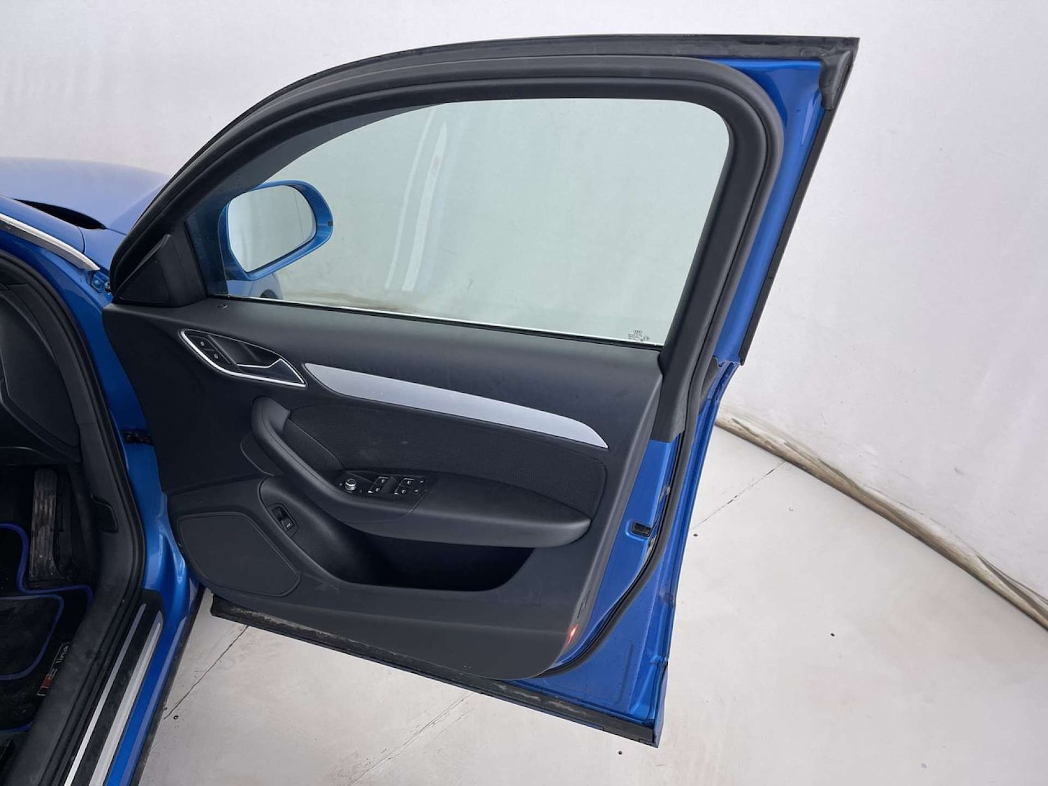 Used Audi Q3 2016 for sale - 76333105: Photo 29