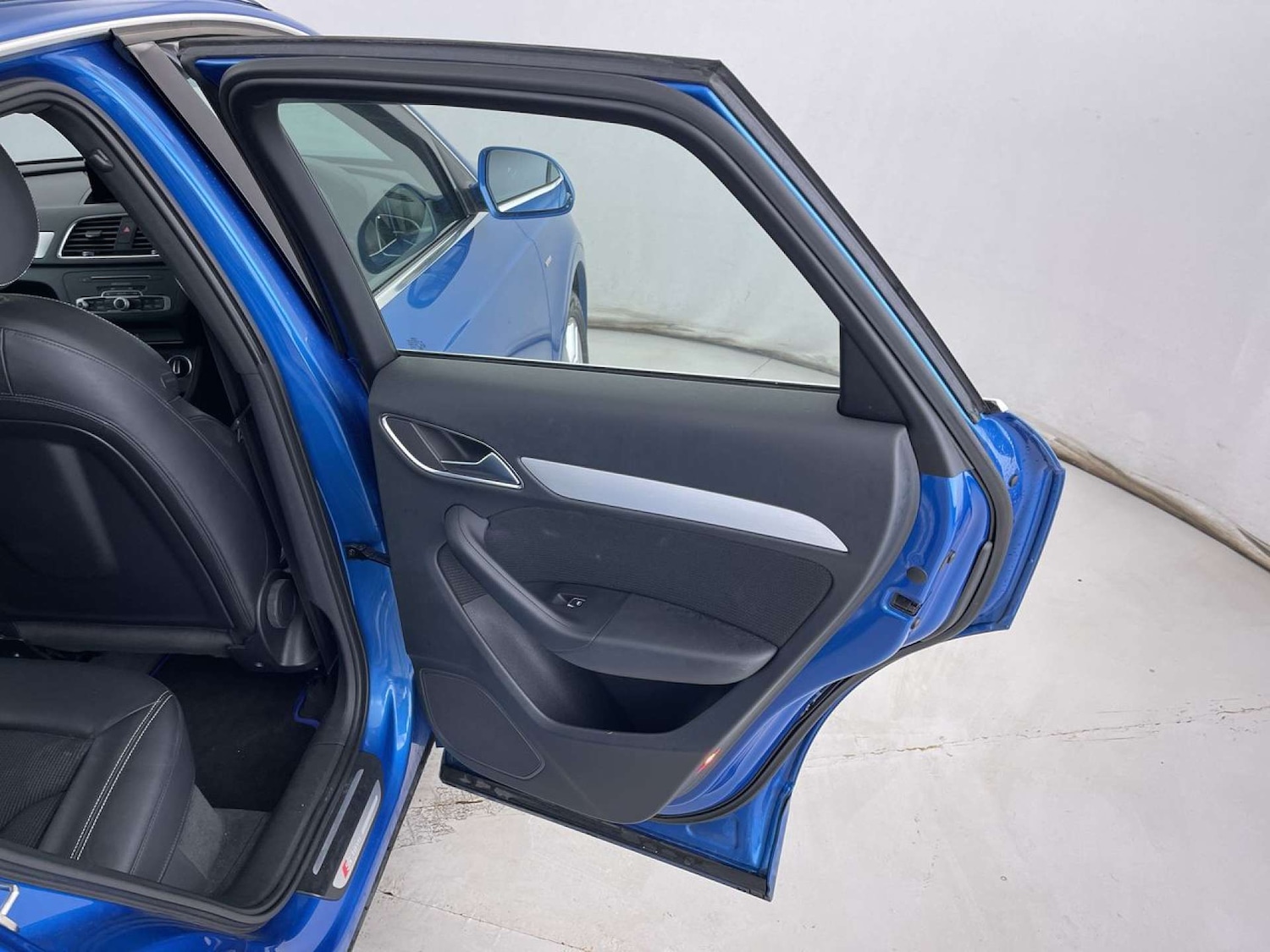 Used Audi Q3 2016 for sale - 76333105: Photo 30