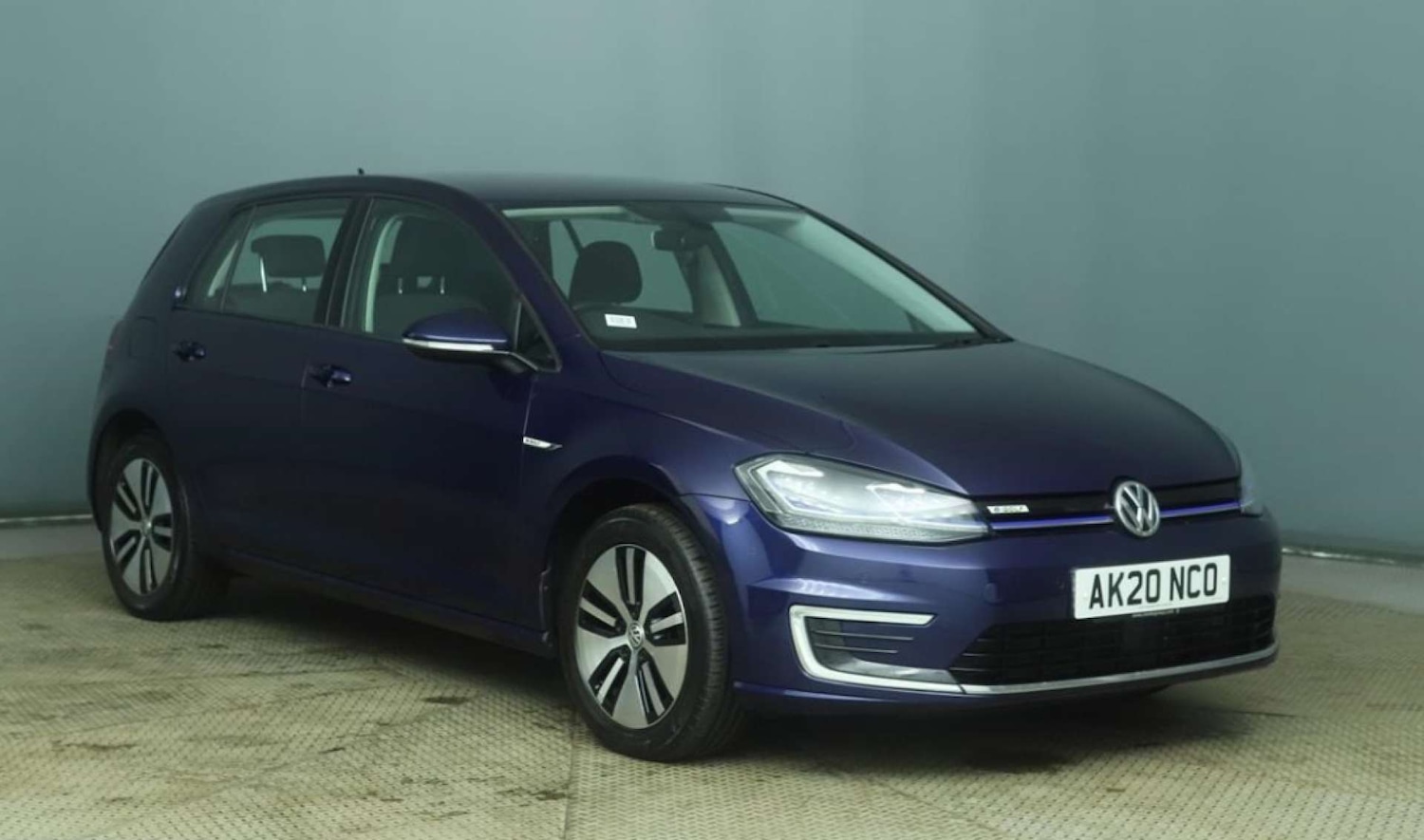 Used Volkswagen Golf 2020 for sale - 76884366: Photo 1