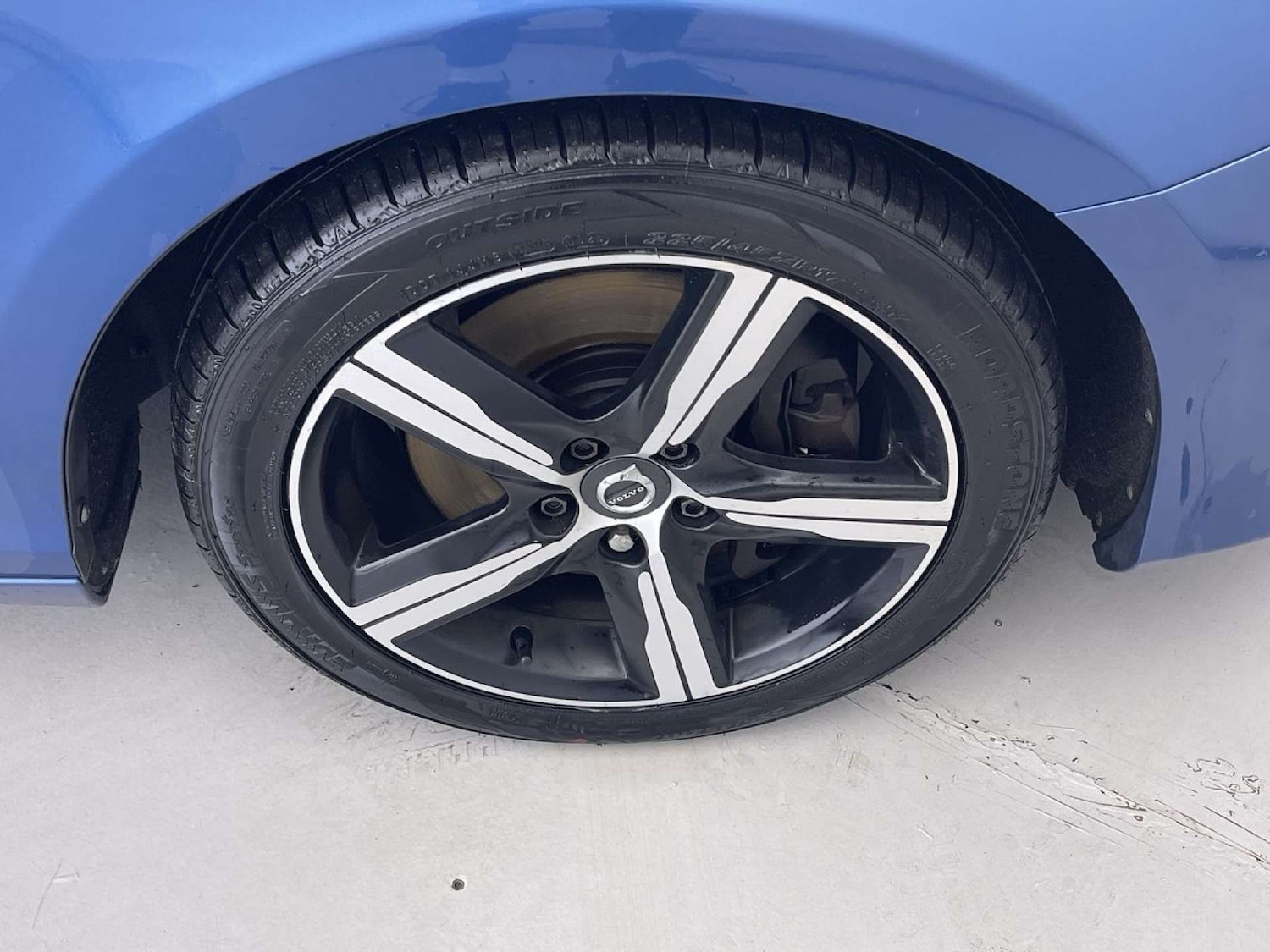 Used Volvo V40 2017 for sale - 76544310: Photo 24