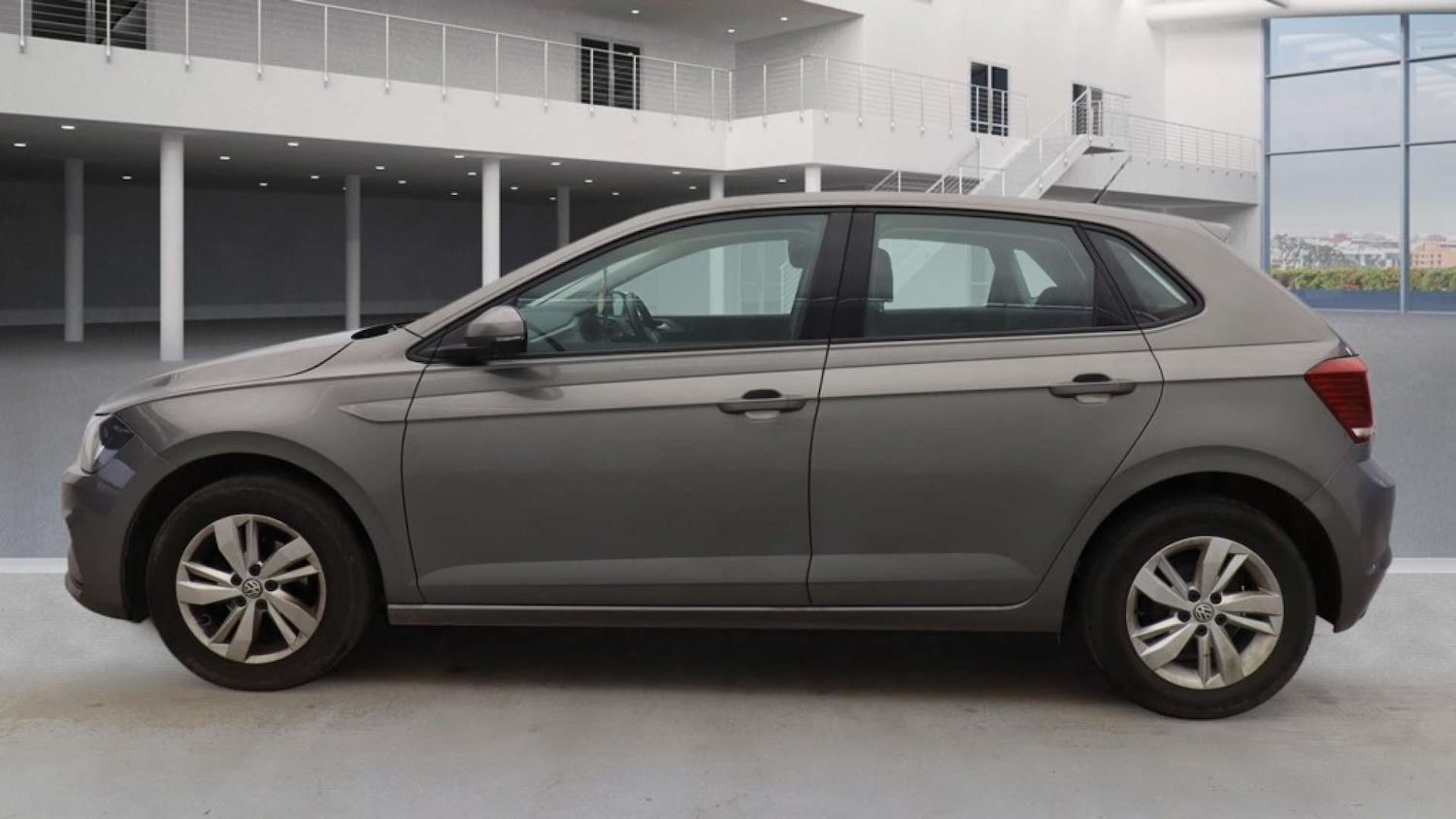 Used Volkswagen Polo 2018 for sale - 77880376: Photo 6