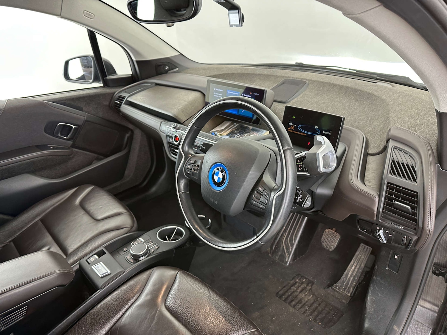 Used BMW i3 2018 for sale - 77702634: Photo 11