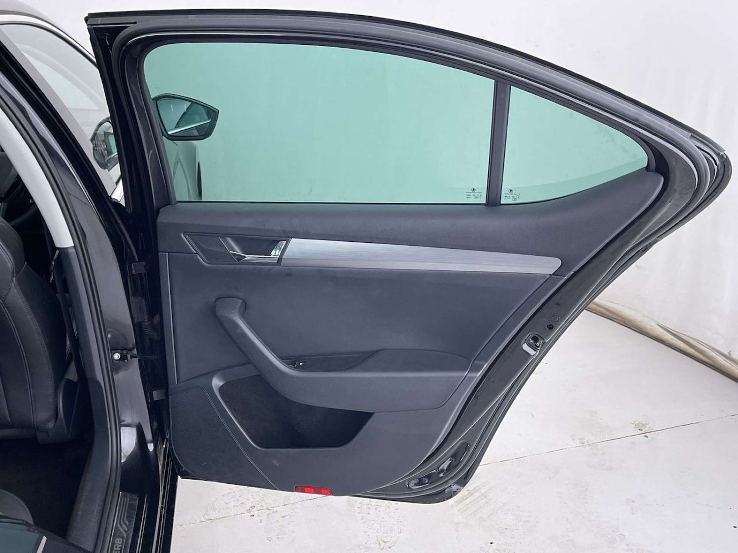 Used Skoda Superb 2015 for sale - 76509333: Photo 30