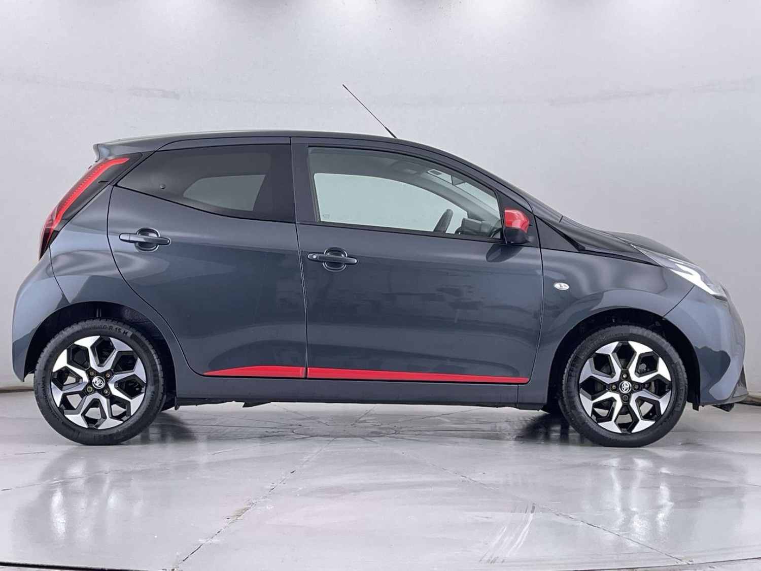 Used Toyota AYGO 2020 for sale - 77207672: Photo 15