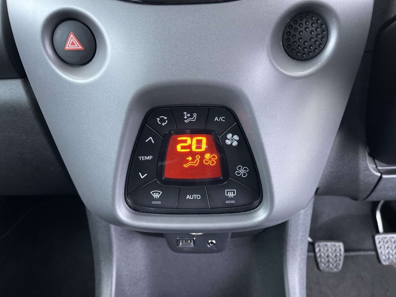 Used Toyota AYGO 2020 for sale - 77207672: Photo 44